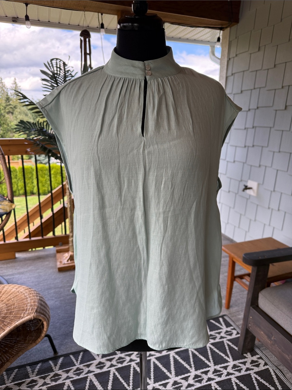 YAYA Women | Sleeveless Soft Green Blouse